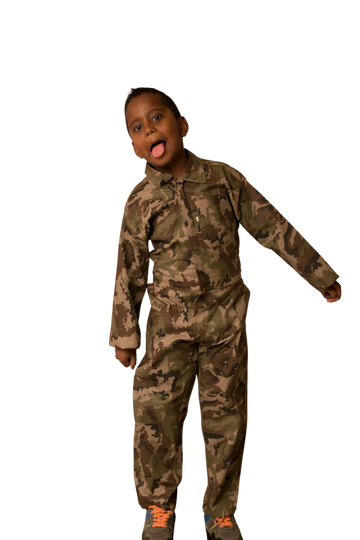 Kids Camo Overalls/Play Suits: Durable, Comfortable, and Stylish Attire for Outdoor Exploration and Playtime Fun - 4-5years