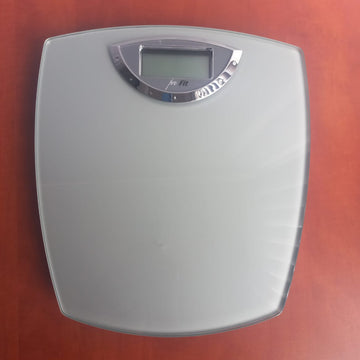 Chrome and glass digital scale - 0