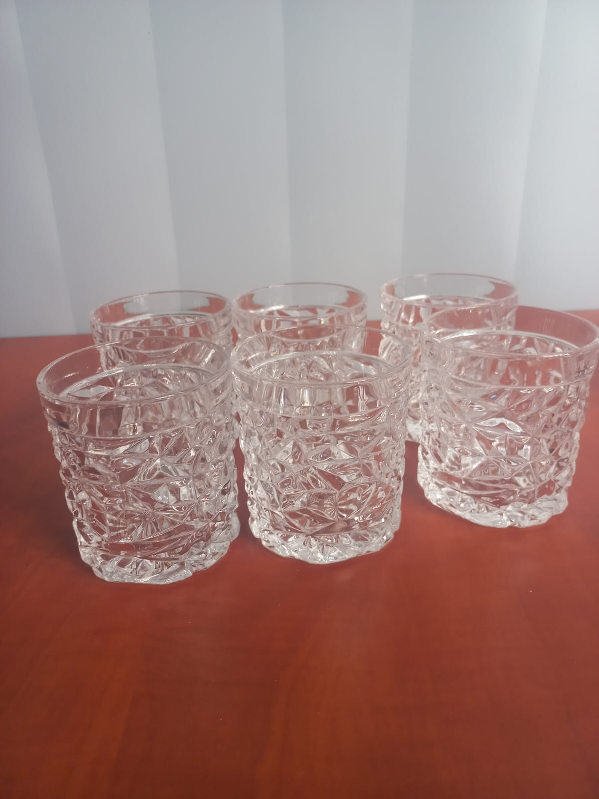 7pc ice pattern jug with 6 matching glasses