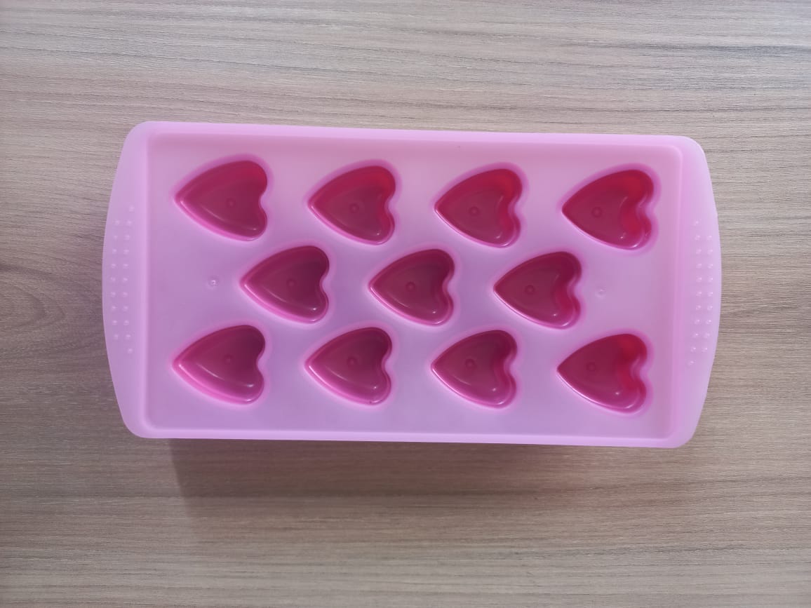 Pink Heart-Shaped Ice Cube Tray (21.5 x 11.5cm)